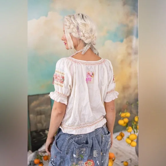 Magnolia Pearl Embroidered Chrissy Folk Blouse 2134 in Moonlight - Picture 5 of 14